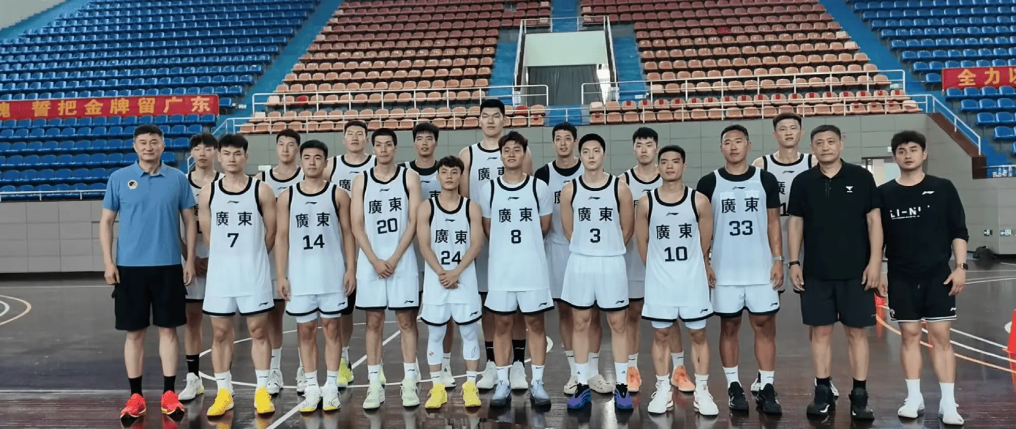 具特点, 内线方面 具特点, 内线方面