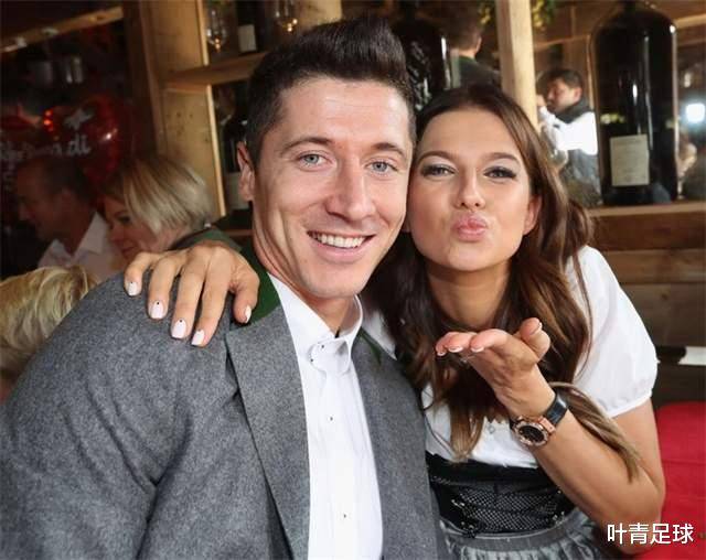 尼亚, text 尼亚, text